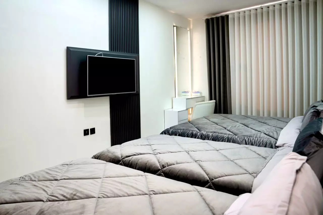 Alibaba https://cdn.alibaba.ir/ostorage/hotel-accommodation-images/68371c0fa1e6f83605b73461_چهار تخته (2).webp